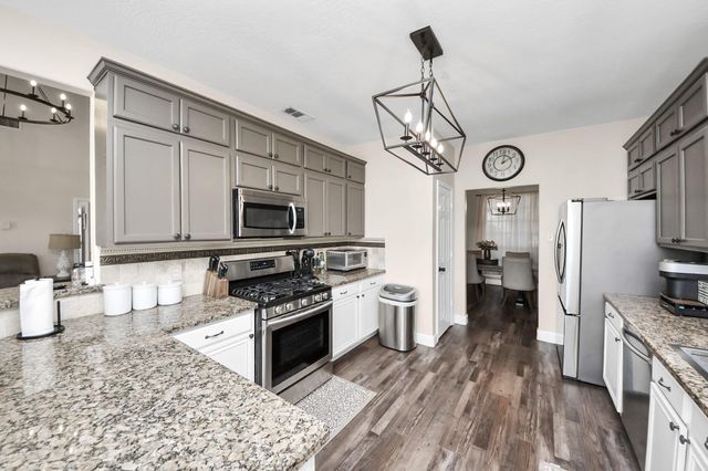 10514 Ravens Way, Baytown, TX 77523