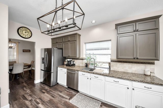 10514 Ravens Way, Baytown, TX 77523