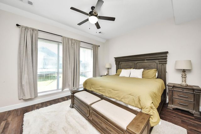 10514 Ravens Way, Baytown, TX 77523