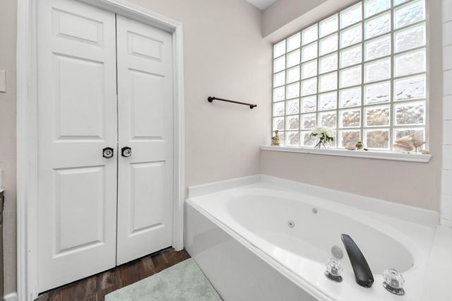 10514 Ravens Way, Baytown, TX 77523