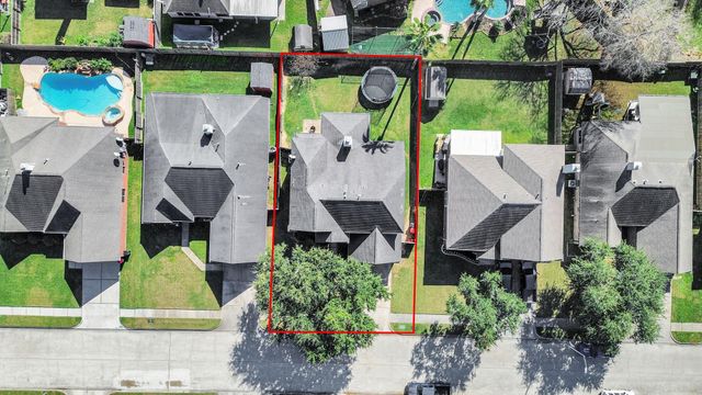 10514 Ravens Way, Baytown, TX 77523