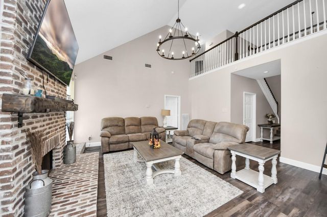 10514 Ravens Way, Baytown, TX 77523