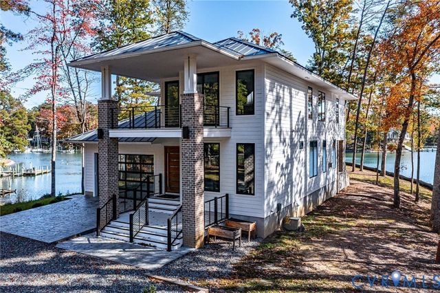 212A Gordon Drive, Weems, VA 22576