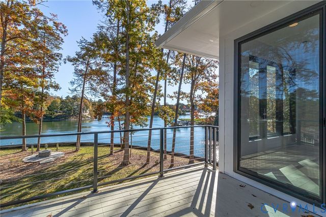 212A Gordon Drive, Weems, VA 22576