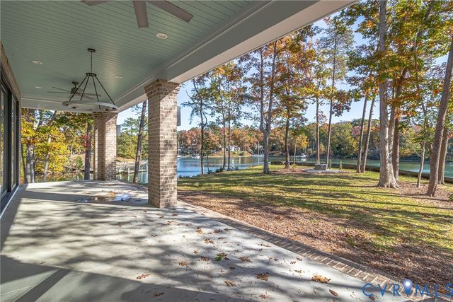 212A Gordon Drive, Weems, VA 22576