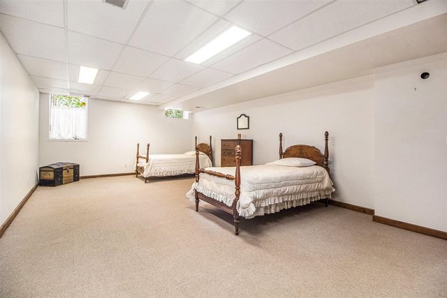 9453 Whispering Pines Drive, Saline, MI 48176