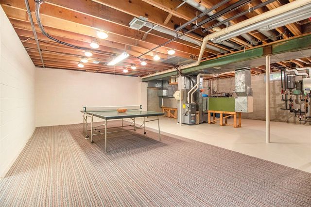 9453 Whispering Pines Drive, Saline, MI 48176