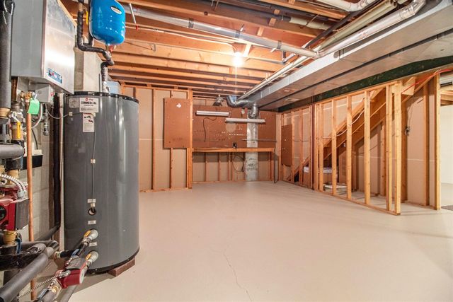 9453 Whispering Pines Drive, Saline, MI 48176