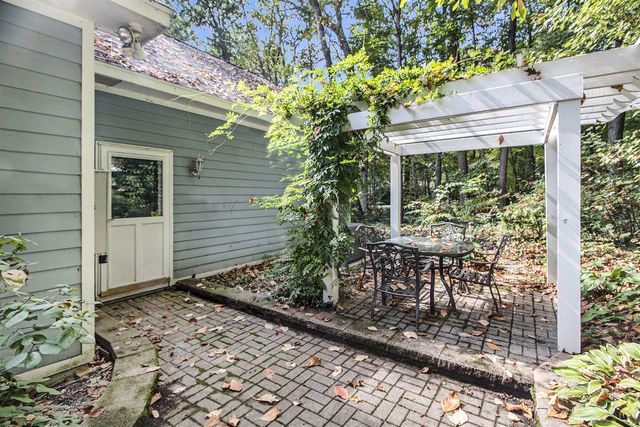 9453 Whispering Pines Drive, Saline, MI 48176