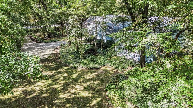 9453 Whispering Pines Drive, Saline, MI 48176