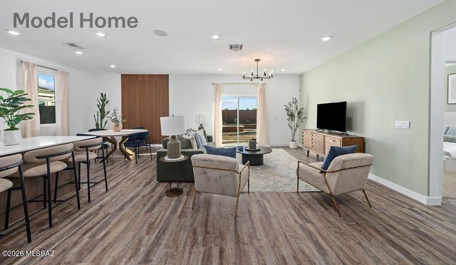 667 W Calle Lupa, Sahuarita, AZ 85629