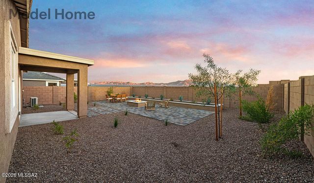667 W Calle Lupa, Sahuarita, AZ 85629