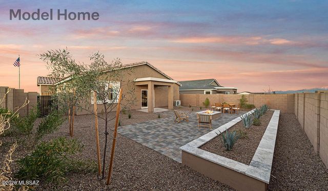 667 W Calle Lupa, Sahuarita, AZ 85629