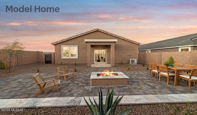 667 W Calle Lupa, Sahuarita, AZ 85629