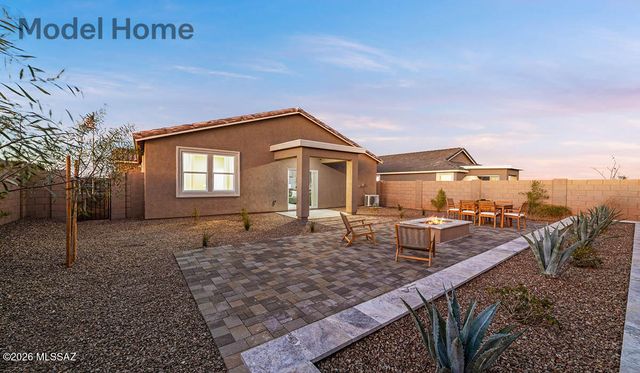 667 W Calle Lupa, Sahuarita, AZ 85629