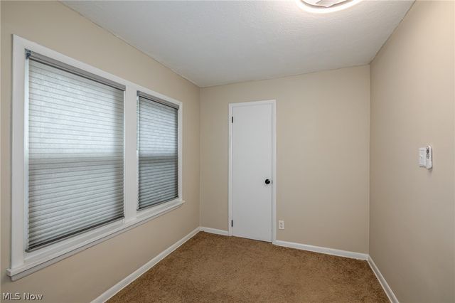 1845 Seattle Street, Cuyahoga Falls, OH 44221