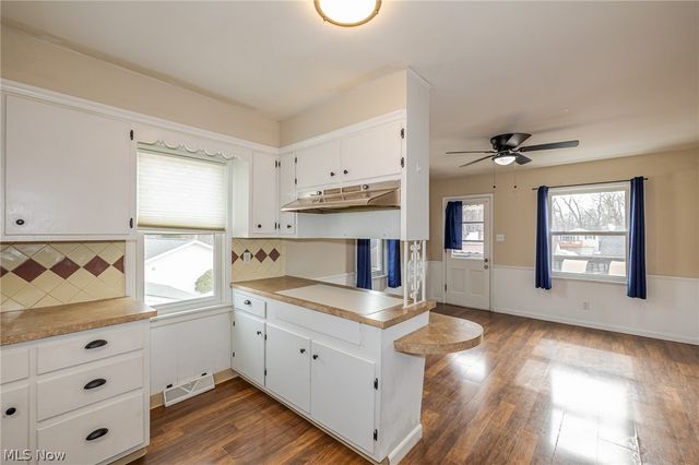 1845 Seattle Street, Cuyahoga Falls, OH 44221