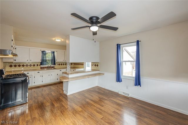 1845 Seattle Street, Cuyahoga Falls, OH 44221