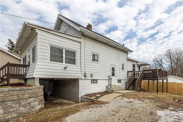 1845 Seattle Street, Cuyahoga Falls, OH 44221