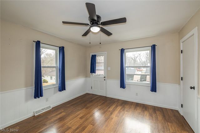 1845 Seattle Street, Cuyahoga Falls, OH 44221