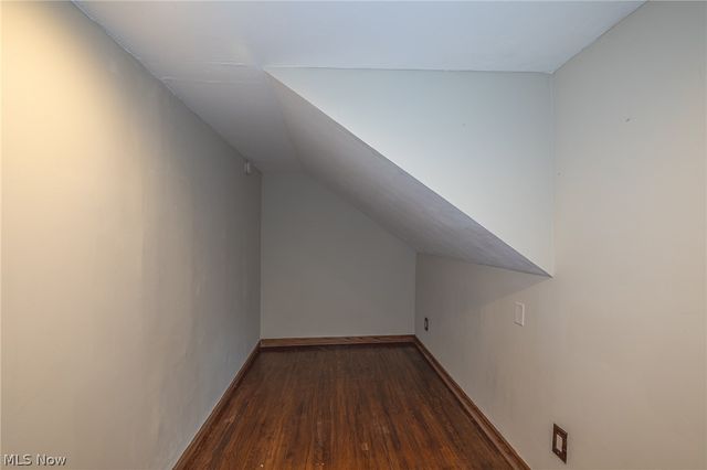 1845 Seattle Street, Cuyahoga Falls, OH 44221