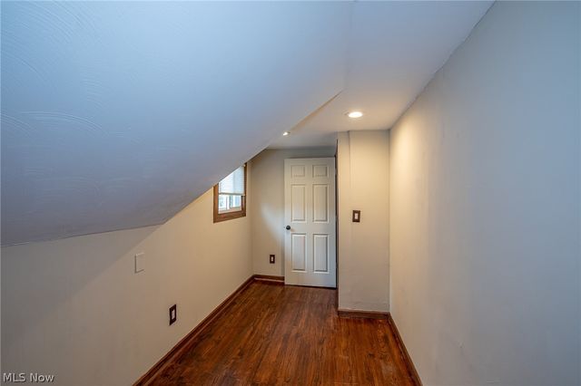 1845 Seattle Street, Cuyahoga Falls, OH 44221