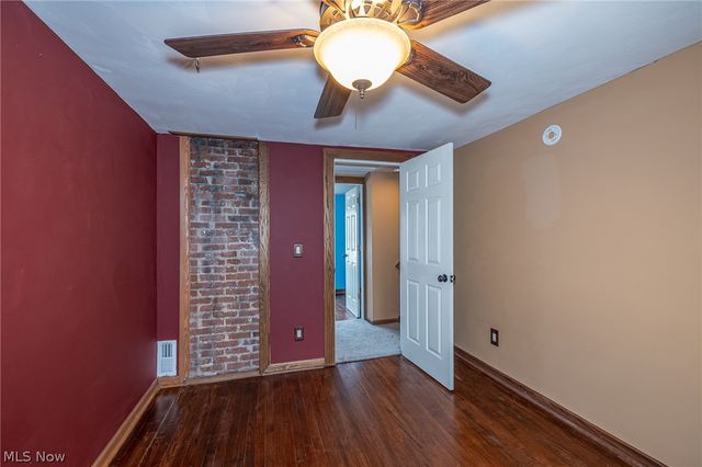 1845 Seattle Street, Cuyahoga Falls, OH 44221