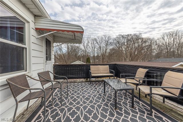 1845 Seattle Street, Cuyahoga Falls, OH 44221