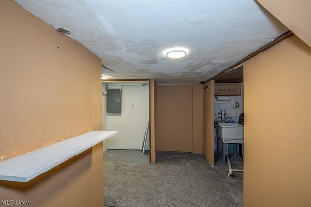 1845 Seattle Street, Cuyahoga Falls, OH 44221