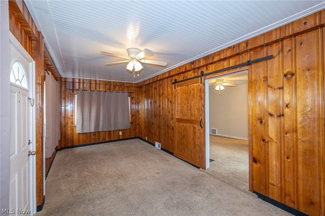 1845 Seattle Street, Cuyahoga Falls, OH 44221