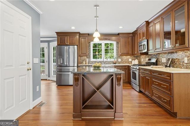 11845 Highland Colony Drive, Roswell, GA 30075