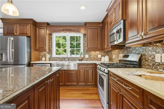 11845 Highland Colony Drive, Roswell, GA 30075