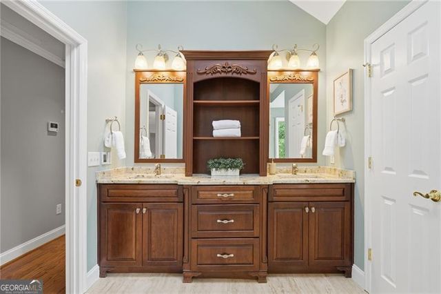 11845 Highland Colony Drive, Roswell, GA 30075