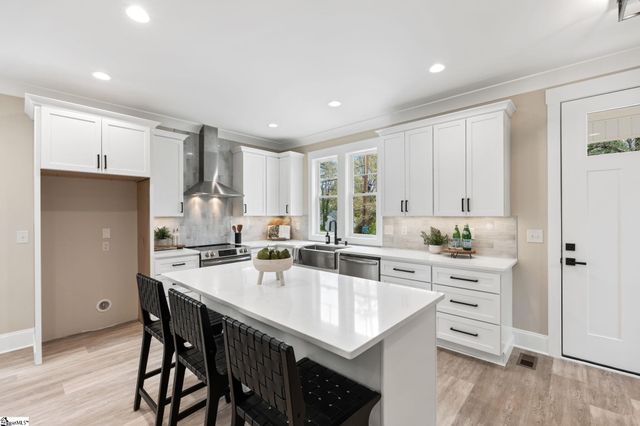 102 Hilton Street, Greenville, SC 29607