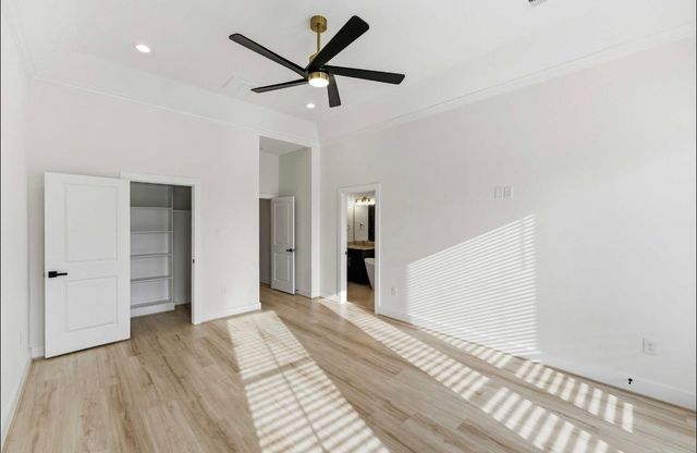 7809 Dyer St, Houston, TX 77088