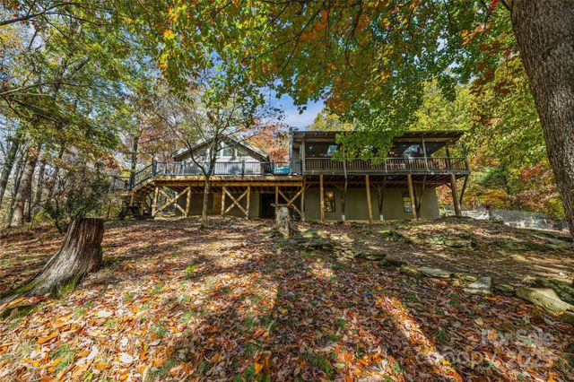 499 E Poplar Drive, Hendersonville, NC 28792