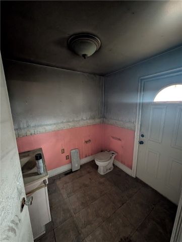 294 Clay St, Mahoning Twp, PA 16116