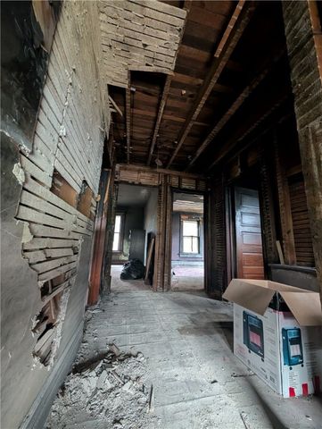 294 Clay St, Mahoning Twp, PA 16116