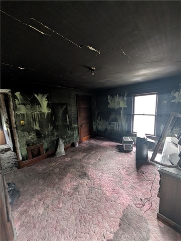 294 Clay St, Mahoning Twp, PA 16116