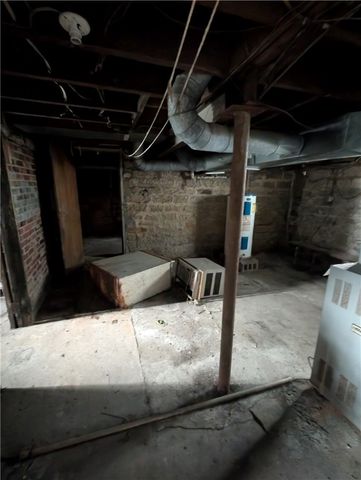 294 Clay St, Mahoning Twp, PA 16116