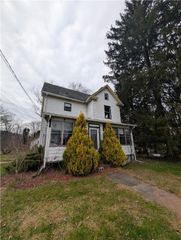 294 Clay St, Mahoning Twp, PA 16116