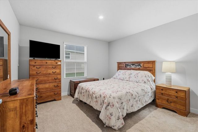 174 Olivia Dr, Center Twp, PA 15061