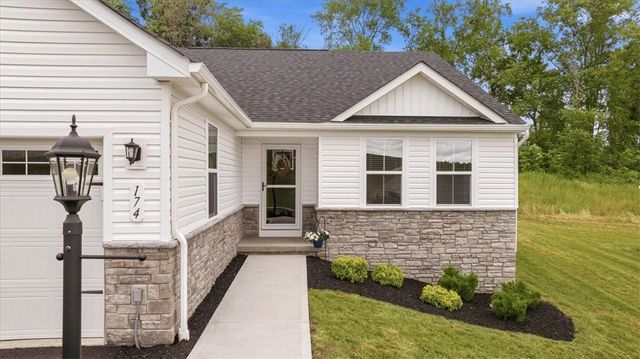 174 Olivia Dr, Center Twp, PA 15061
