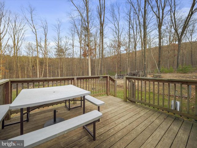 132 SACRED MAPLE DR, Gerrardstown, WV 25420