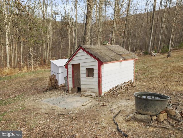 132 SACRED MAPLE DR, Gerrardstown, WV 25420