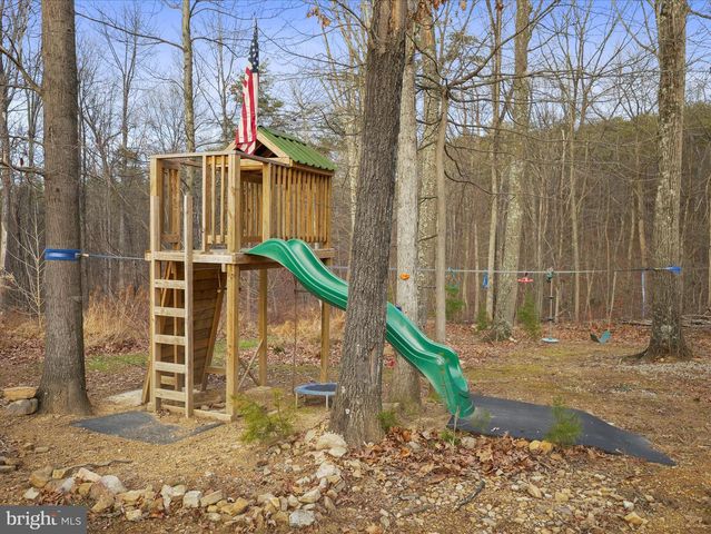 132 SACRED MAPLE DR, Gerrardstown, WV 25420