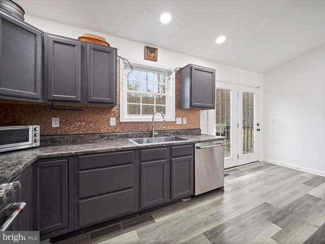 132 SACRED MAPLE DR, Gerrardstown, WV 25420