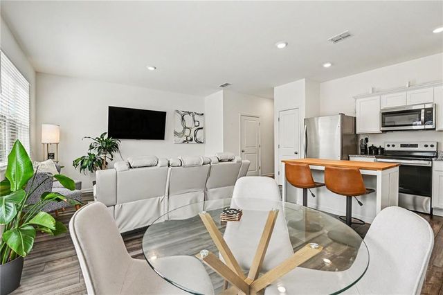 3556 Bluebird Court SW, Atlanta, GA 30331