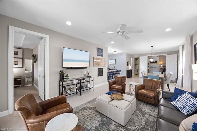 7639 Jacaranda LN, Naples, FL 34114