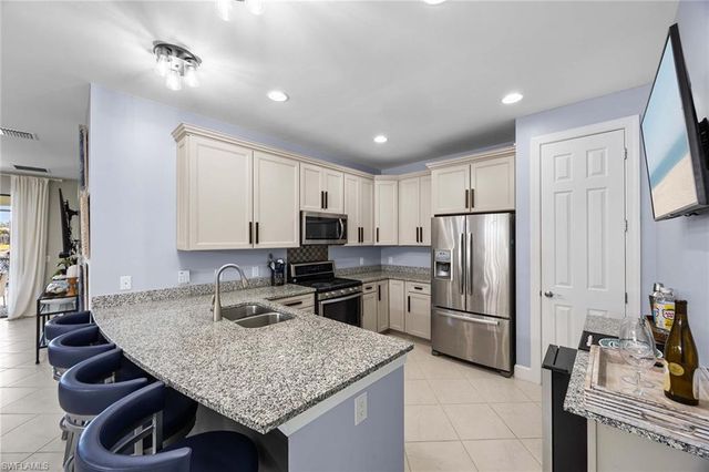 7639 Jacaranda LN, Naples, FL 34114